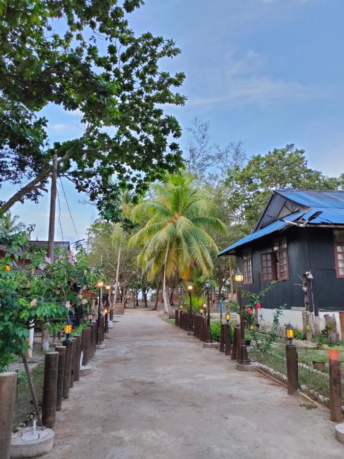 Kembara Resort, Merang Setiu Exterior photo